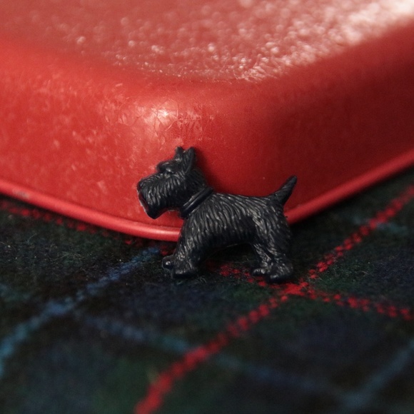 Vintage Scotty Dog Buttons, Childrens Buttons Set of 5 Dogs - Picture 1 of 6